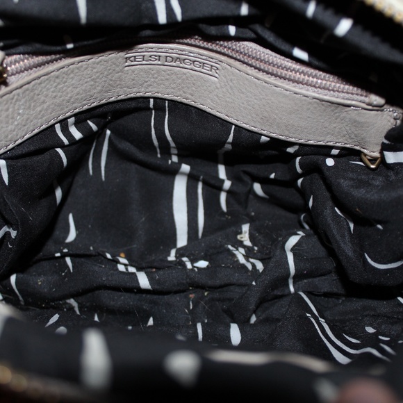 Kelsie Dagger Tan Leather Purse - Picture 4 of 4